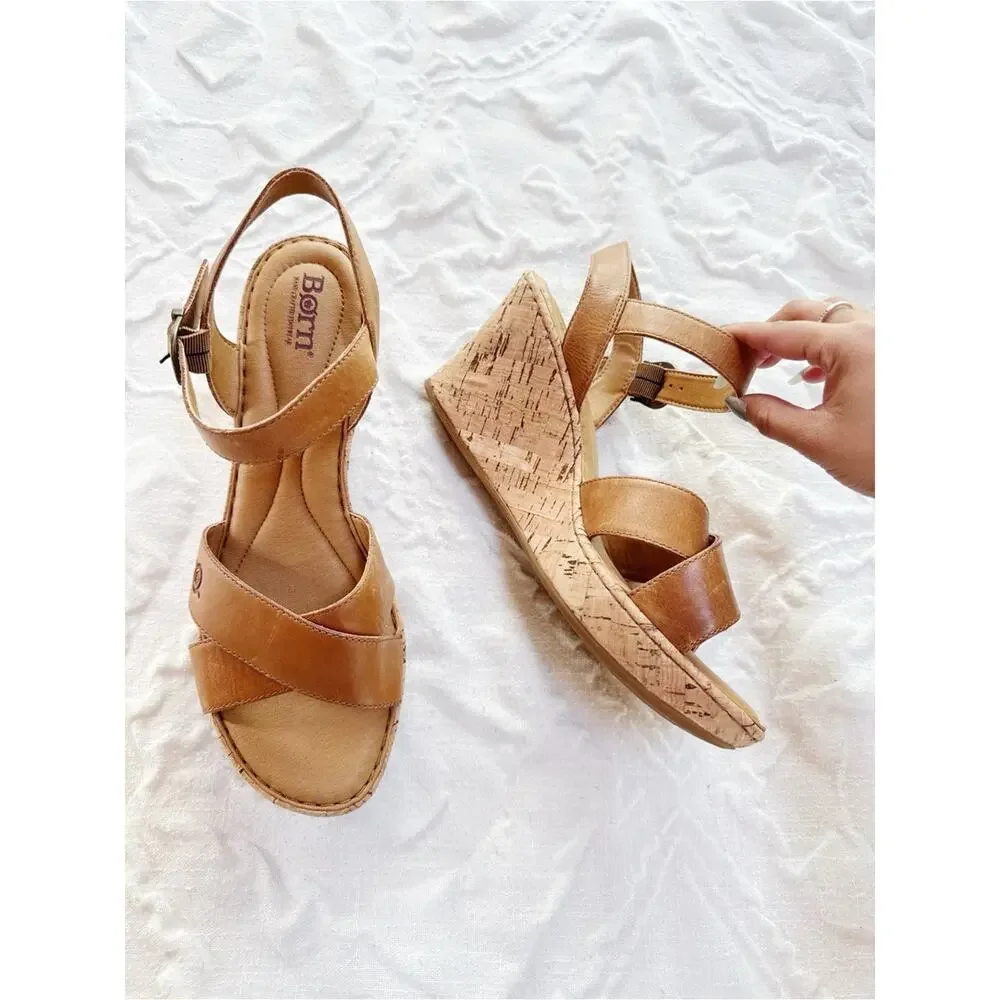 Born Alaina Platform Wedge Sandal Size 10 New